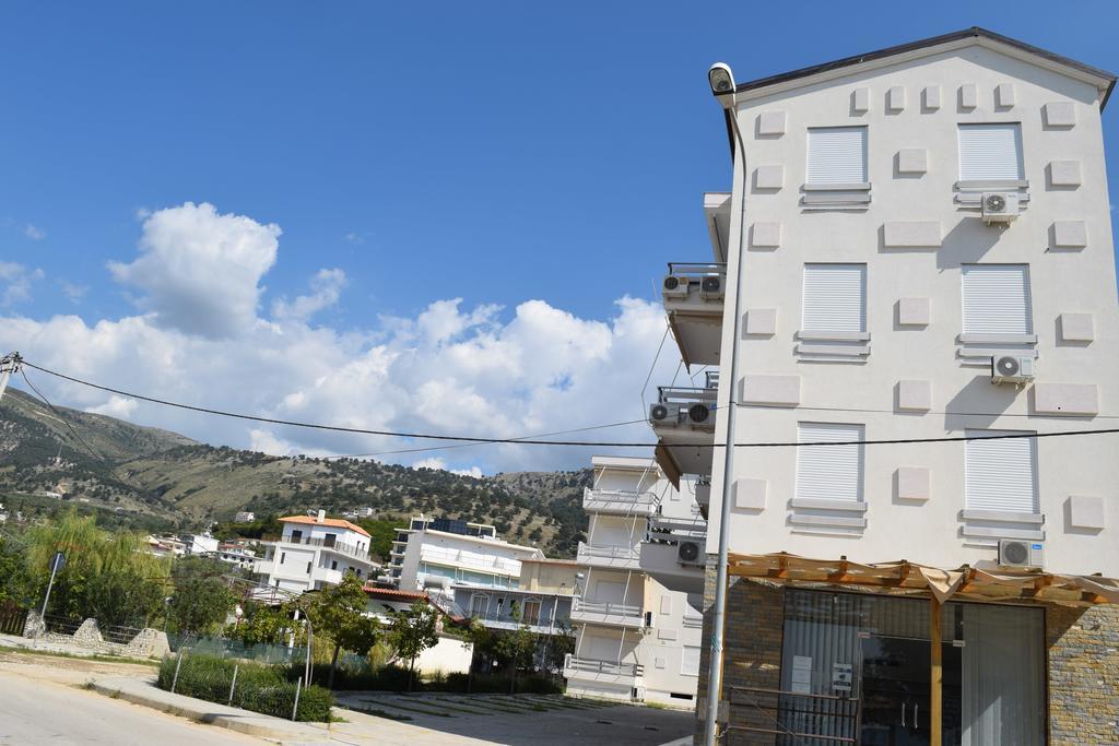 Sea Apartments Химара Экстерьер фото